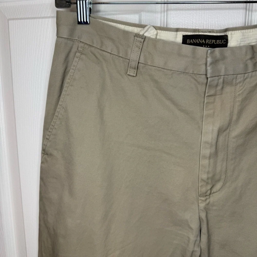 Banana Republic Tan Chinos Versatile 100% Cotton Size 32 Waist 30 Length GUC